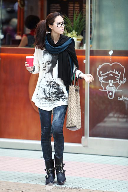 D404554_l.jpg