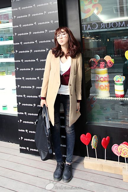 D412916_l.jpg