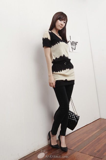 D421124_l.jpg