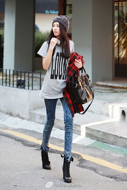 D418482_l.jpg
