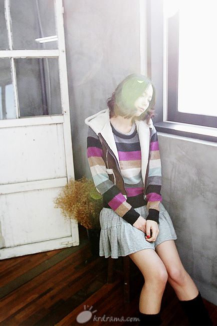 D422903_l.jpg