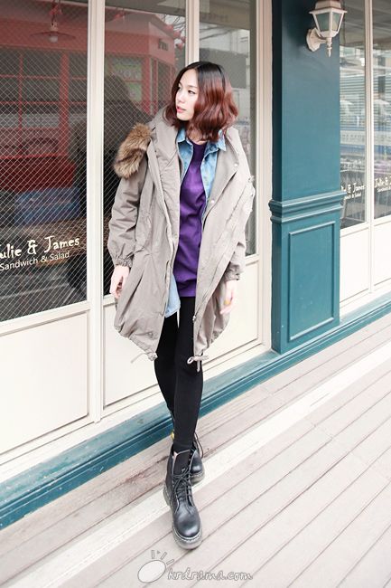 D423415_l.jpg