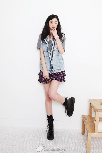 D437609_l.jpg